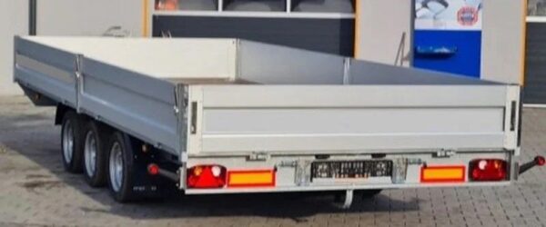 Pritsche Boss 600 x 200 cm 3500 KG + Rampen + Stützen