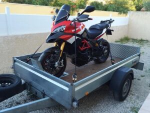 HA.jpg Kippplattform: 2,60 m x 1,53 m / 750 kg BRENDERUP