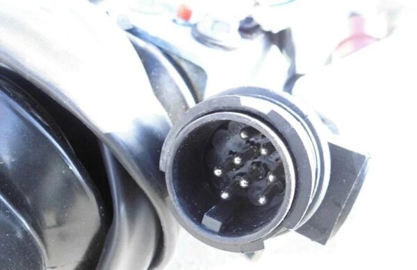 Anhänger Pritsche Räder unten LIDER - PTAC : 3500 kg - 2 Achsen gebremst - 506 x 215 cm