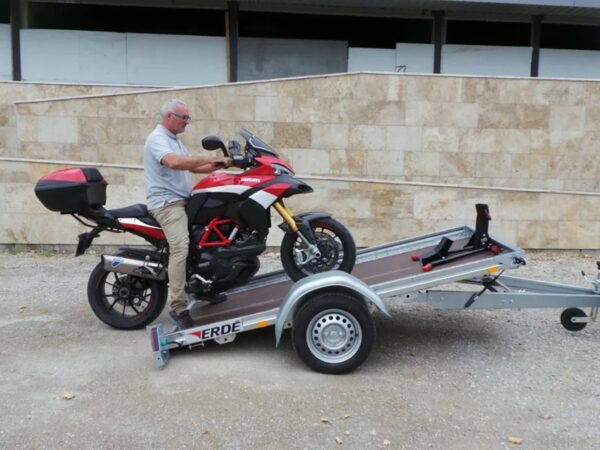 LAAA.jpg Motorradträgergurt 2,50m x 1,30m 750 kg ERDE