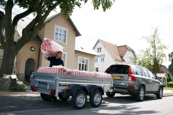 Q1111.jpg BRENDERUP 2.60 m x 1.28 m 750 kg