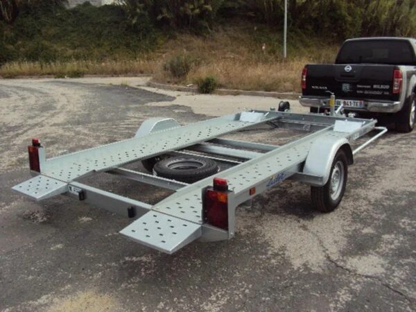 T1_cdccea02-131e-44c8-bc5b-cfdedc099da9.jpg Einachsiger Autotransporter 1300kg