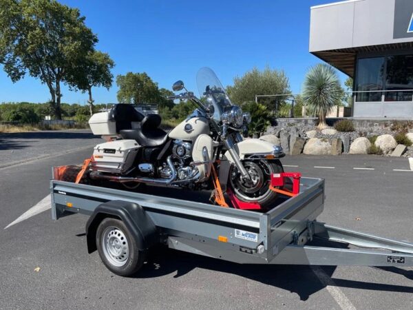 XXXXX.jpg Kippplattform 2,60 m x 1,53 m / 750 kg BRENDERUP