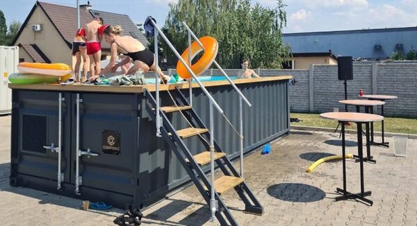 Gebrauchsfertiger Containerpool 6,2 m x 2,5 m, Komfortpaket