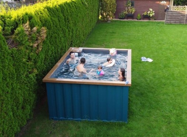 Container-Spa-Pool mit Whirlpool und Komfortpaket 3,0 m x 2,5 m großer
