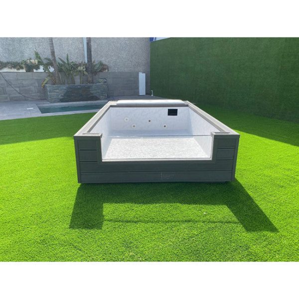 oberirdisches, starres Stahlschwimmbecken, Wasser