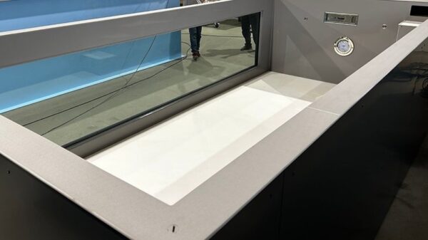 WSS Polypropylen-Schwimmbecken mit einem 4 m breiten Fenster 6,5 m x 2,5 m großes